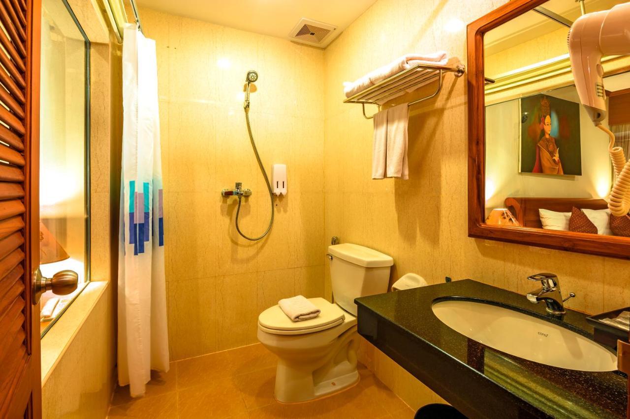 Hotel Patong Heaven Exterior foto